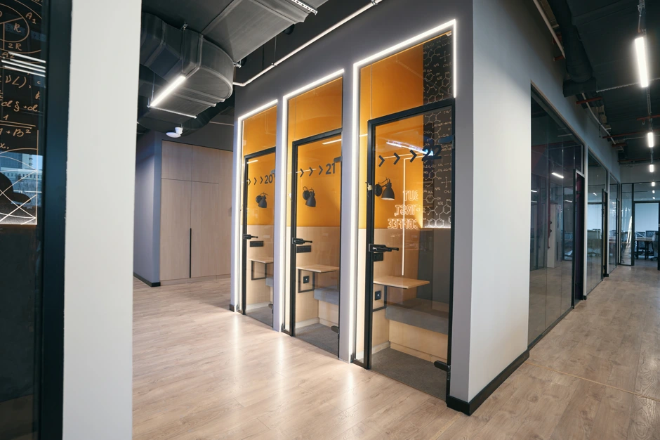 What Are Office Phone Booths